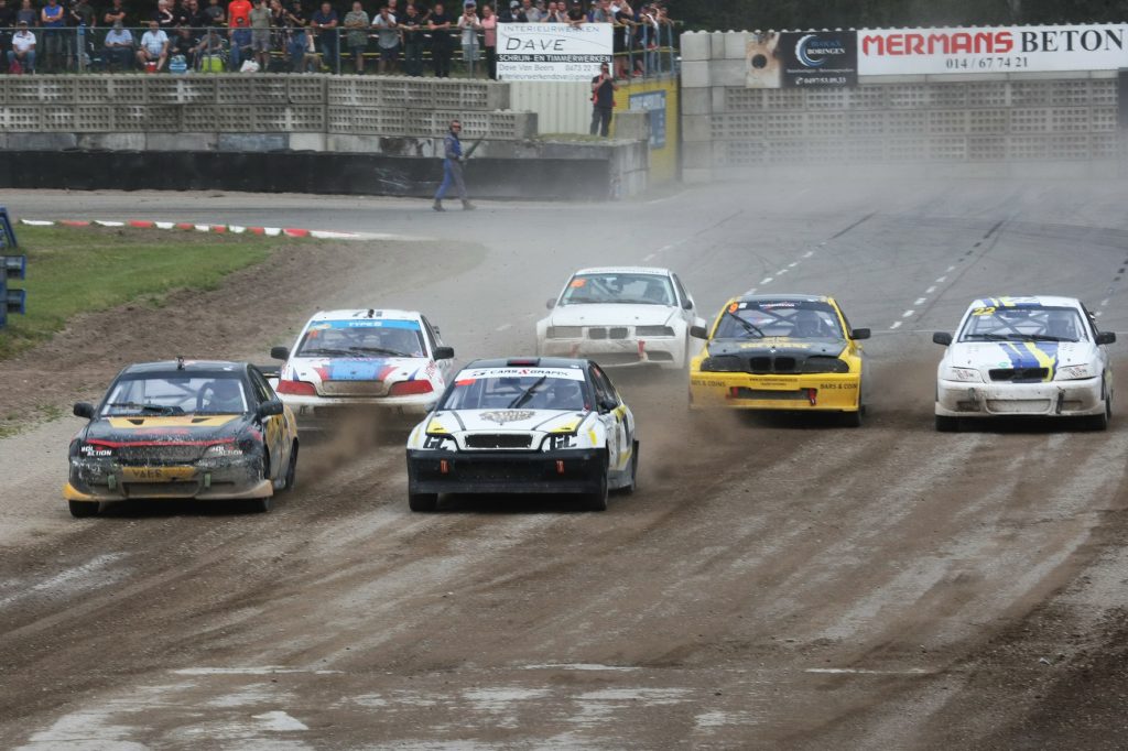 Opnieuw vol huis op Glosso in het kader van het Belgisch & Engels Rallycross Kampioenschap