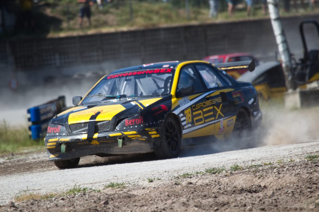 Zomersfeer en verrassende winnaars op BK rallycross