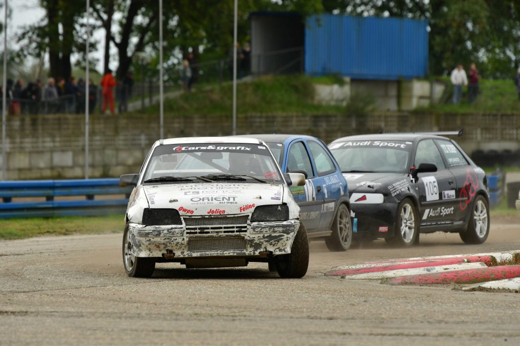 Clubraces geven start aan de zomer op Glosso